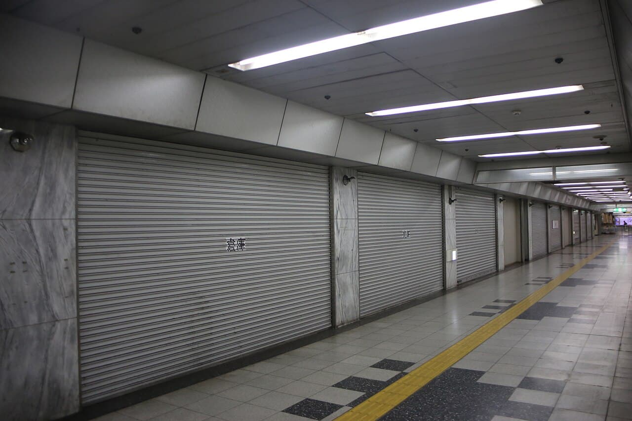 駿河屋 名古屋大須本館の最寄り駅、地下鉄上前津駅