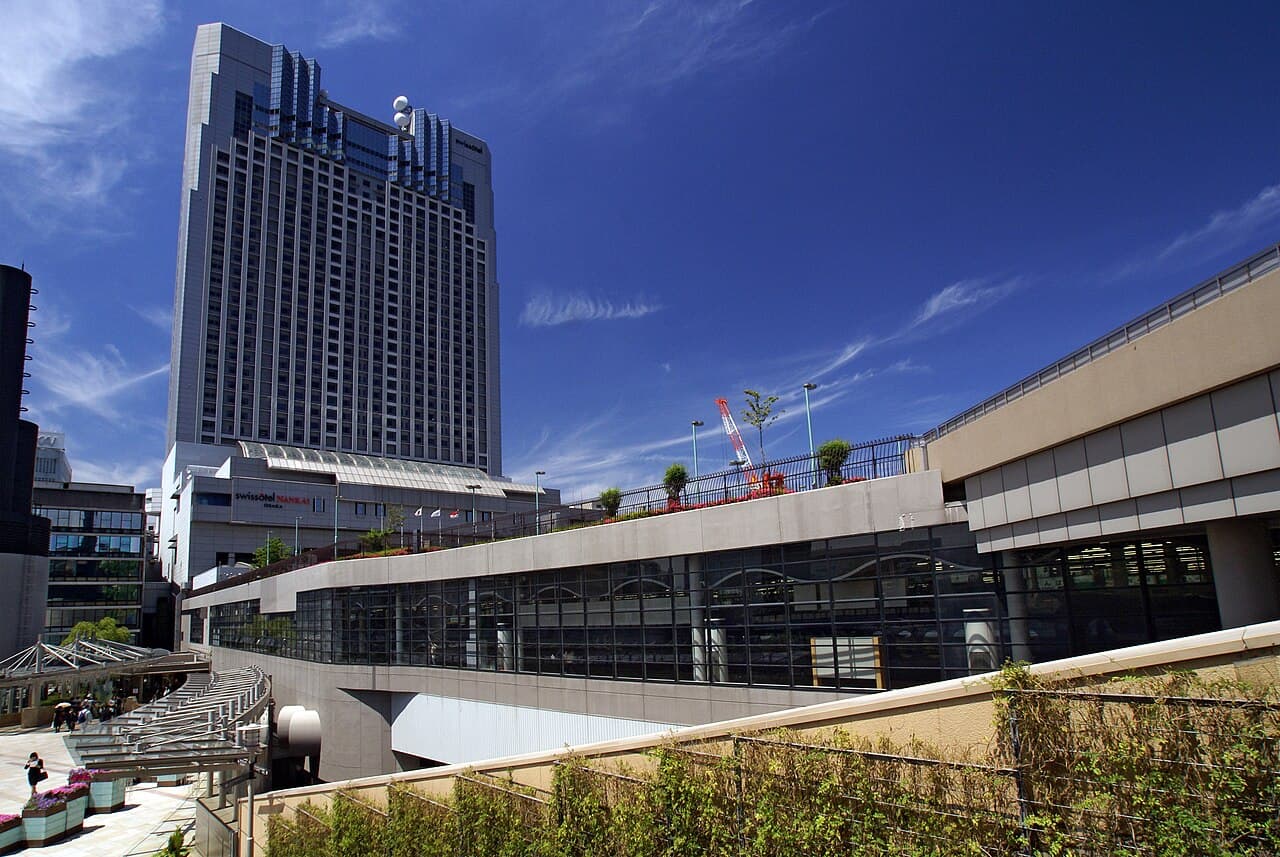 Nankai Namba Station in Osaka, the closest station to Hareruya Nipponbashi and Hareruya2 Namba.